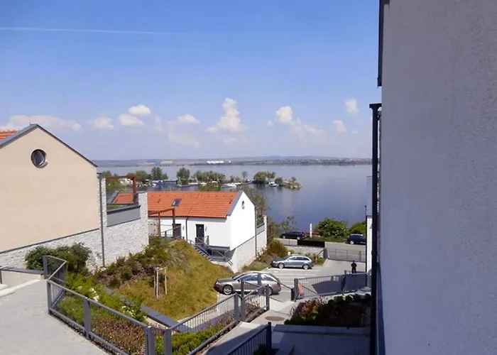 アパート Palava Eu 9 *