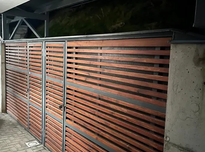 Palava Eu 9 アパート *